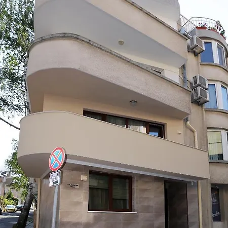 Deluxe 2 Studios City Center Burgas Exterior photo