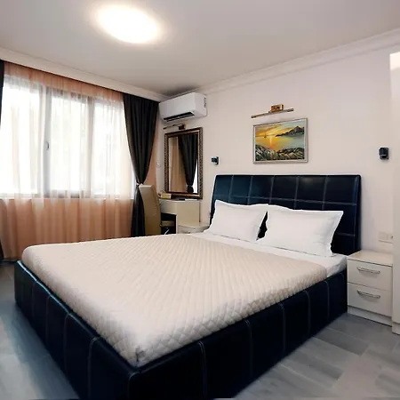 Deluxe 2 Studios City Center Burgas Exterior photo