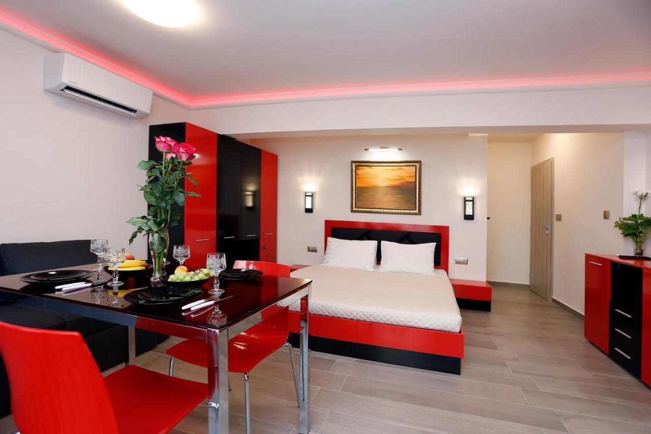 Deluxe 2 Center * Burgas