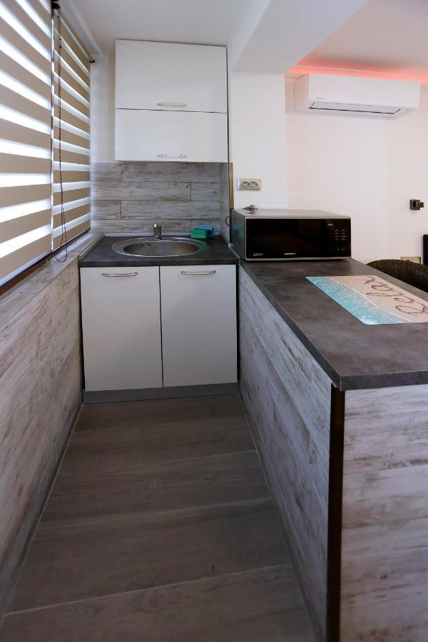 Deluxe 2 Center Burgas